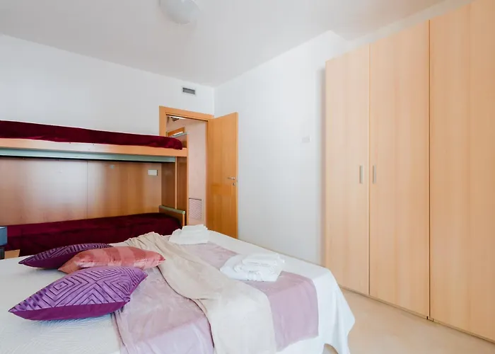 Iside In Centro أوترانتو