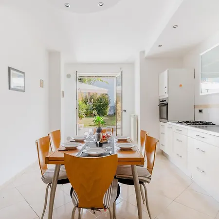 Iside In Centro Дом отдыха Отранто